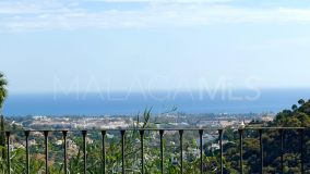 Villa for sale in El Madroñal, Benahavis