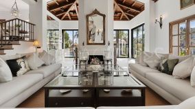 Villa zu verkaufen in El Madroñal, Benahavis