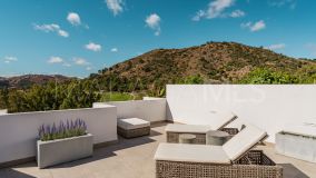 Ático en venta en Los Arqueros, Benahavis