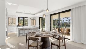 Villa for sale in La Resina Golf, Estepona Öst