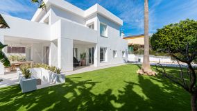 Villa for sale in La Cantera, Marbella City