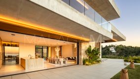 Villa for sale in El Madroñal, Benahavis