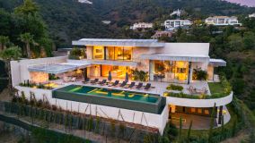 Villa for sale in El Madroñal, Benahavis