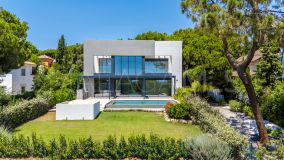 Villa en venta en Las Chapas, Marbella Este