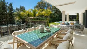 Villa en venta en La Cerquilla, Nueva Andalucia