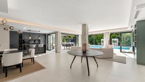 Villa en venta en Las Brisas, Nueva Andalucia