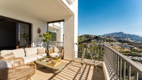 Lägenhet for sale in Los Arqueros, Benahavis