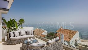 Villa for sale in Arena Beach, Estepona