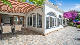 Villa for sale in La Gaspara, Estepona