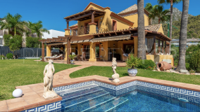 Villa en venta en Cascada de Camojan, 2.980.000 €