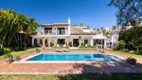 Villa for sale in Marbella Country Club, Nueva Andalucia