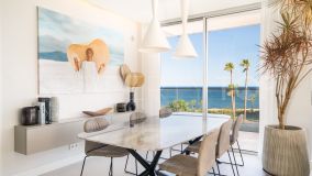 Penthouse for sale in Estepona Playa, 2,100,000 €