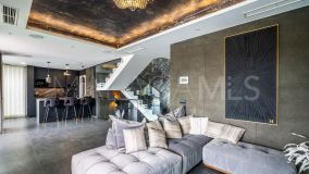Villa for sale in Estepona