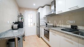 Apartment for sale in Benahavis