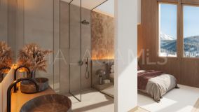 Villa for sale in Estepona