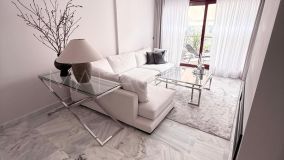 Apartment for sale in Benahavis