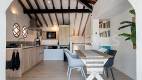 Villa for sale in Estepona