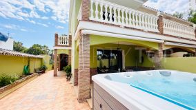 Exquisite Renovated Semi-Detached Home with Private Pool, Terrace, and Basement in Nueva Andalucia