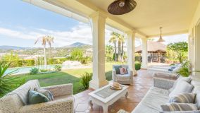 Villa for sale in Benahavis