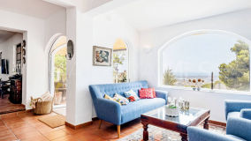 Villa for sale in Mijas