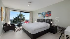 Villa for sale in Benahavis
