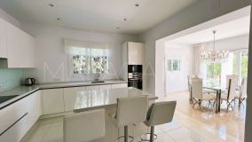 Villa for sale in Nueva Andalucia, Marbella