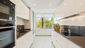 Apartment for sale in Nueva Andalucia, Marbella