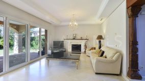 Villa for sale in Nueva Andalucia, Marbella
