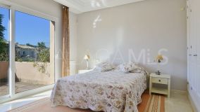 Villa for sale in Nueva Andalucia, Marbella