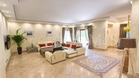 Villa for sale in Marbella City
