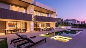 Villa for sale in Nueva Andalucia, Marbella