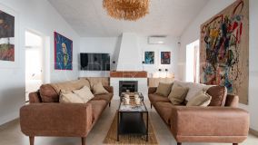Buy Costabella villa with 3 bedrooms