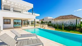 Casa en venta en Nueva Andalucia, Marbella