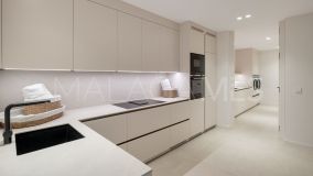 Villa for sale in Elviria, Marbella Est