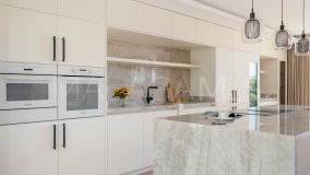 Haus zu verkaufen in Elviria, Marbella Ost