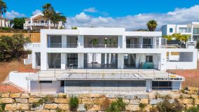Villa en venta en Puerto del Capitan, Benahavis