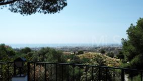 Villa for sale in La Alqueria, Mijas