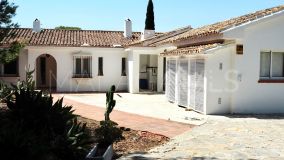Villa for sale in La Alqueria, Mijas