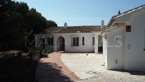 Villa for sale in La Alqueria, Mijas