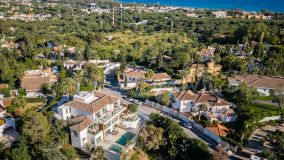 Villa for sale in Marbella East