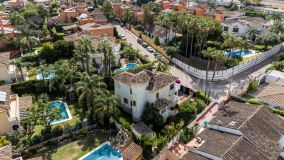 Chalet for sale in Sierrezuela, Mijas Costa