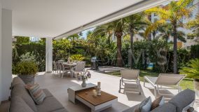 Villa zu verkaufen in Estepona