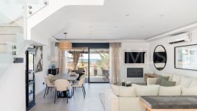 Town House for sale in Marina de Casares