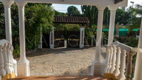 Villa for sale in El Rosario, Marbella East