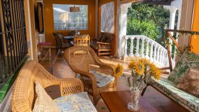 Villa for sale in El Rosario, Marbella East