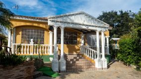 Villa for sale in El Rosario, Marbella East