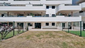 Appartement rez de chaussée for sale in Estepona Est