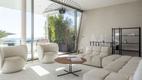 Villa for sale in Benalmadena