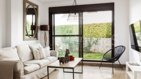 Appartement rez de chaussée for sale in Estepona Est