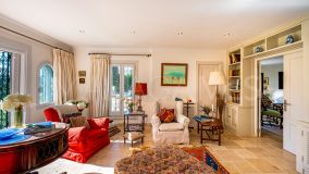 Villa zu verkaufen in Estepona